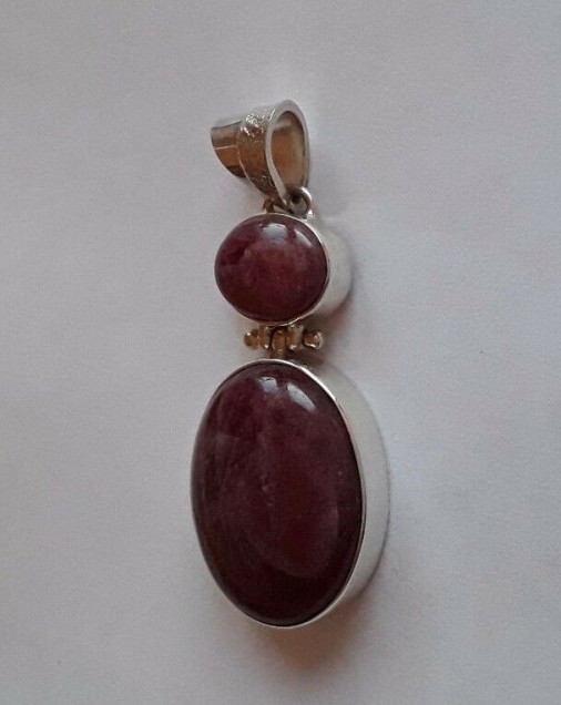  AGNES CREATIONS / JOLI PENDENTIF EN ARGENT 925 ORNE D' AGATE ROUGE