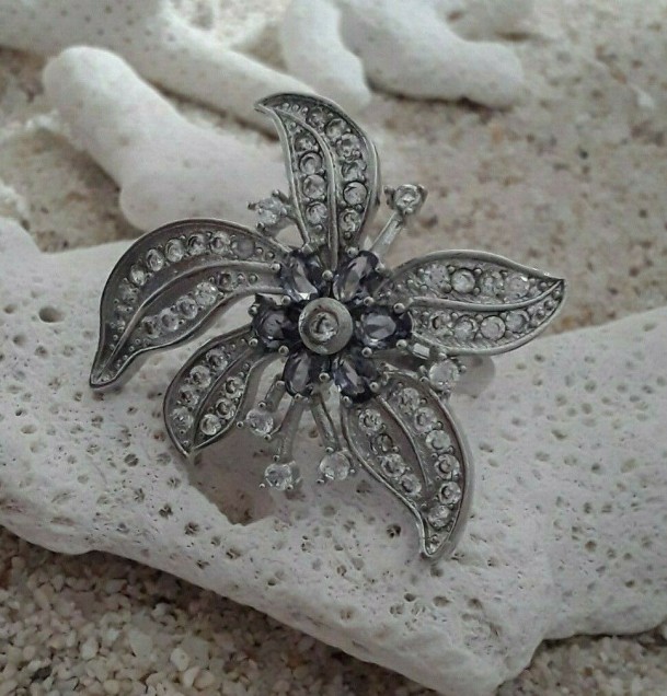 GRANDE BAGUE FLEUR argent Plaqué ornée Spinelle - TAILLE 57