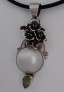 AGNES CREATIONS / BEAU PENDENTIF ARGENT 925 "FLEURS" ORNE D'UNE PERLE & PERIDOT